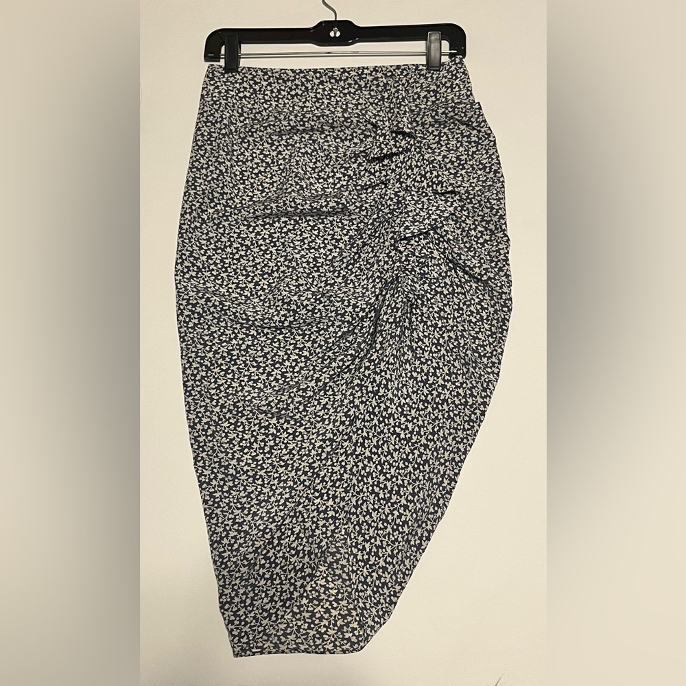 Veronica Beard Hazel Side Ruched Ruffle Skirt. $350 MSRP. Size 2 Like New!